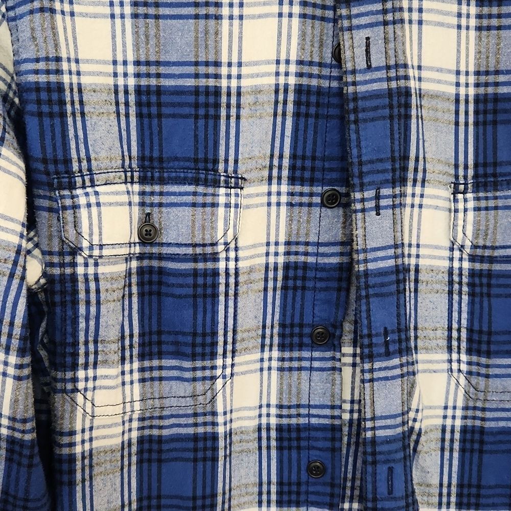 CR Club Room mens button down - Picture 2 of 11